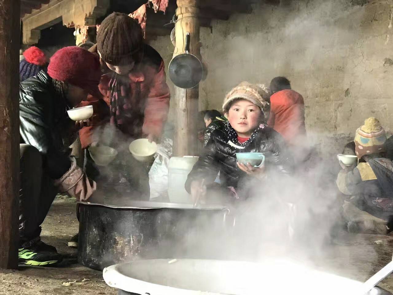 广州宜晨文化艺术展览有限公司公益回顾丨家国同欢月同圆 温暖满载甘孜州(图10) 广州宜晨文化艺术展览有限公司公益回顾丨家国同欢月同圆 温暖满载甘孜州(图10)